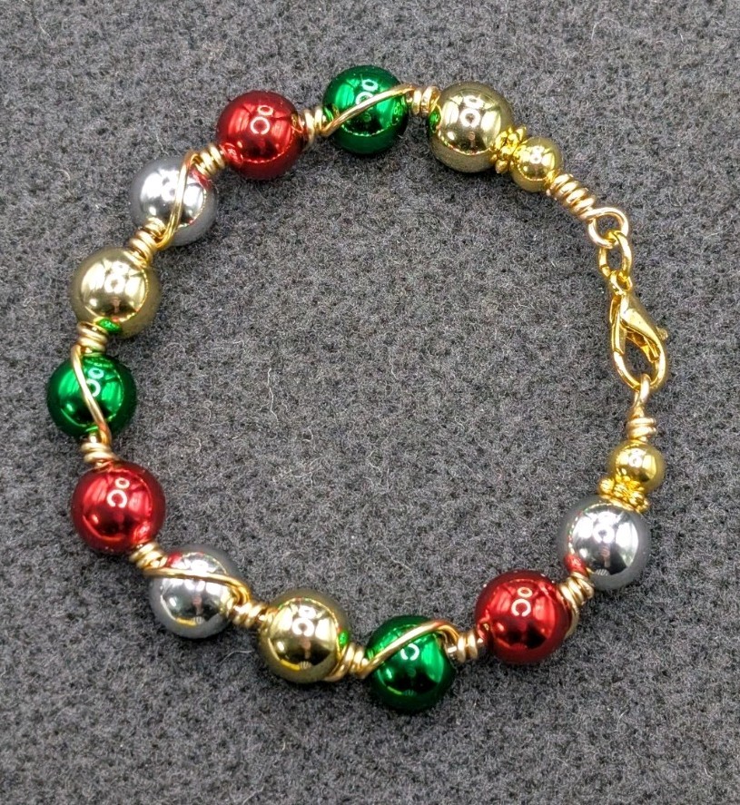 Christmas 10mm Blue Beaded Gold Wire Bracelet Clasp (16cm) 6″ Small Wrist