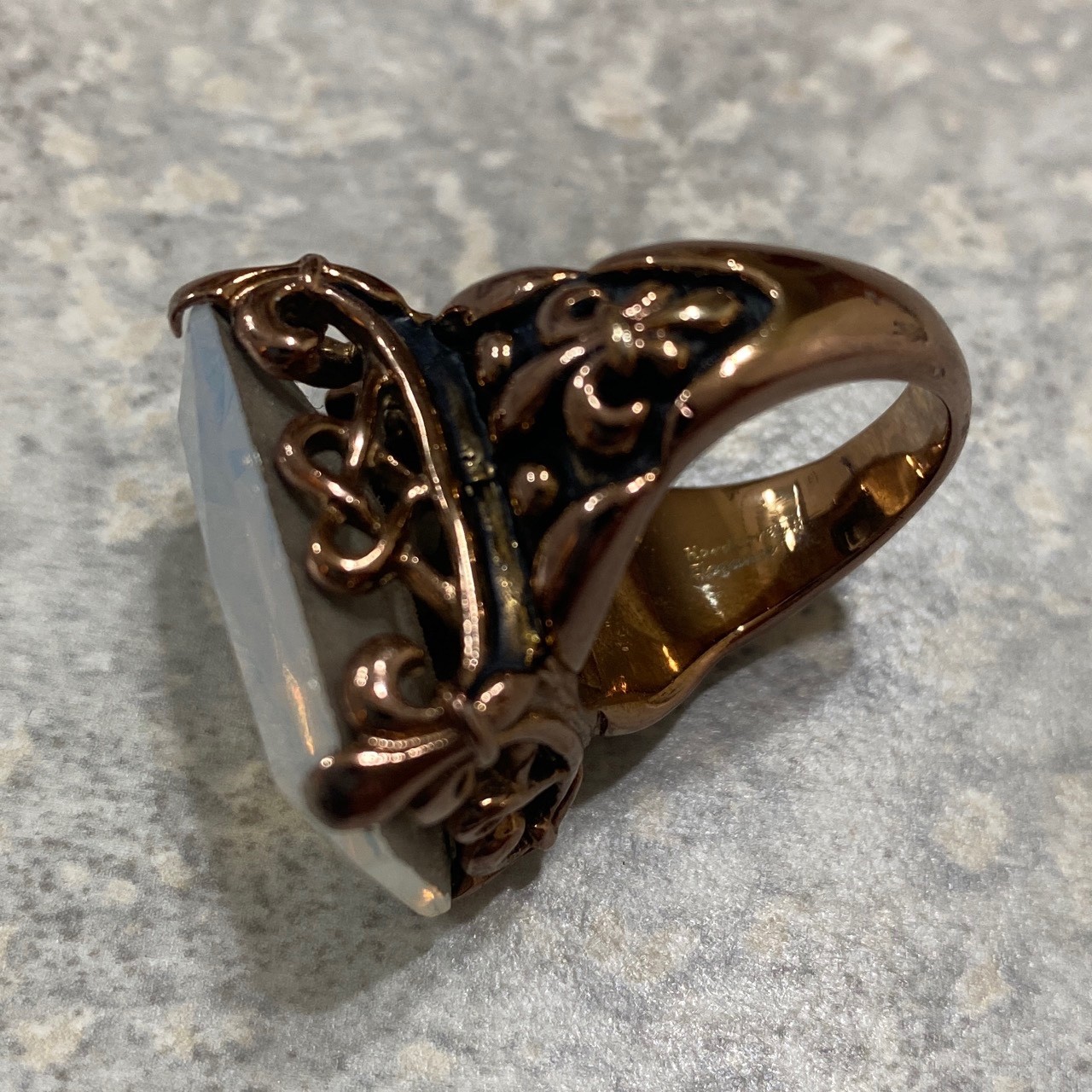 Hardcore Elegance rare antique vintage opal brass ring with size 7. Women’s des.