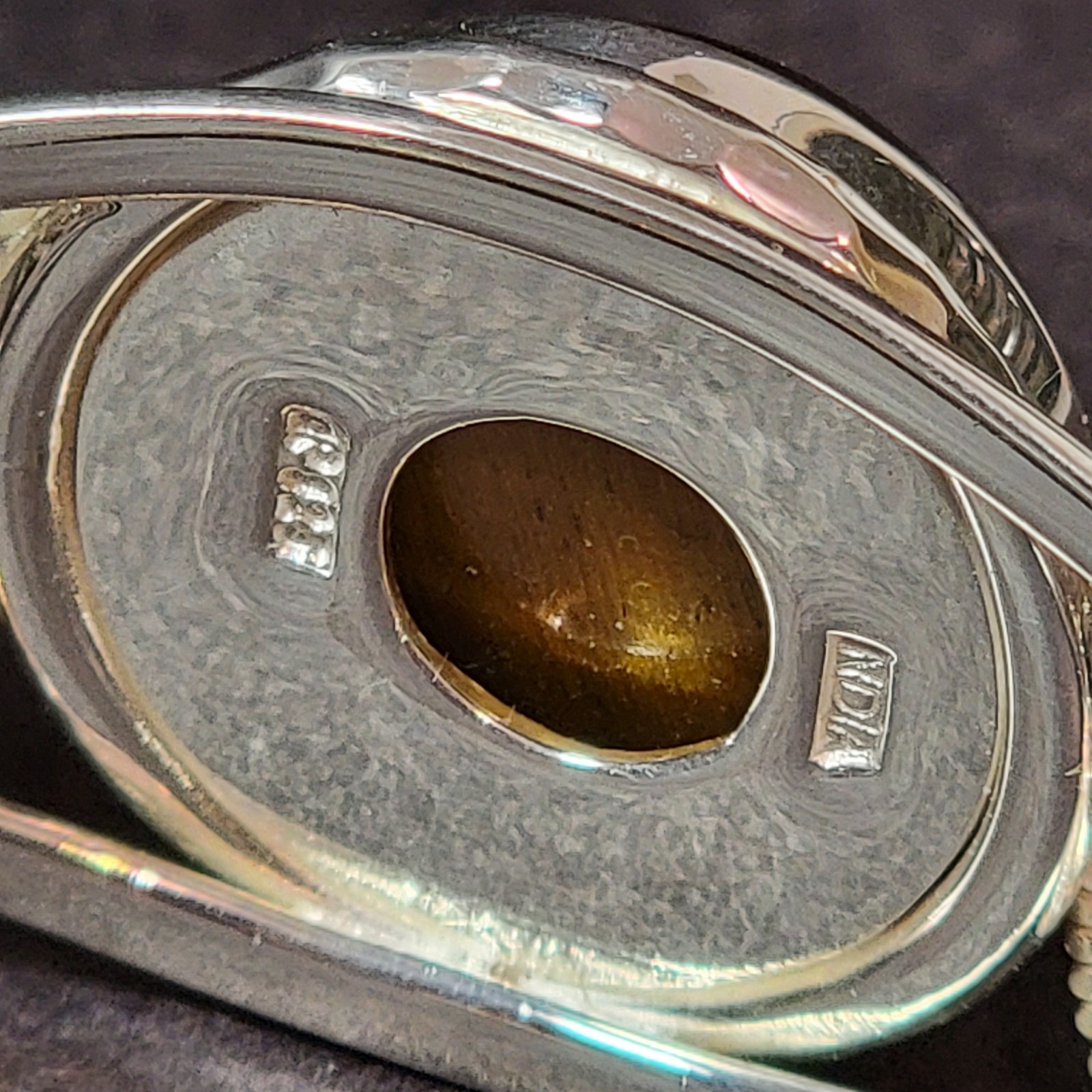 925 Silver Bracelet with 3 Tigers Eye Stones marked India 925 Nice Excellent Con