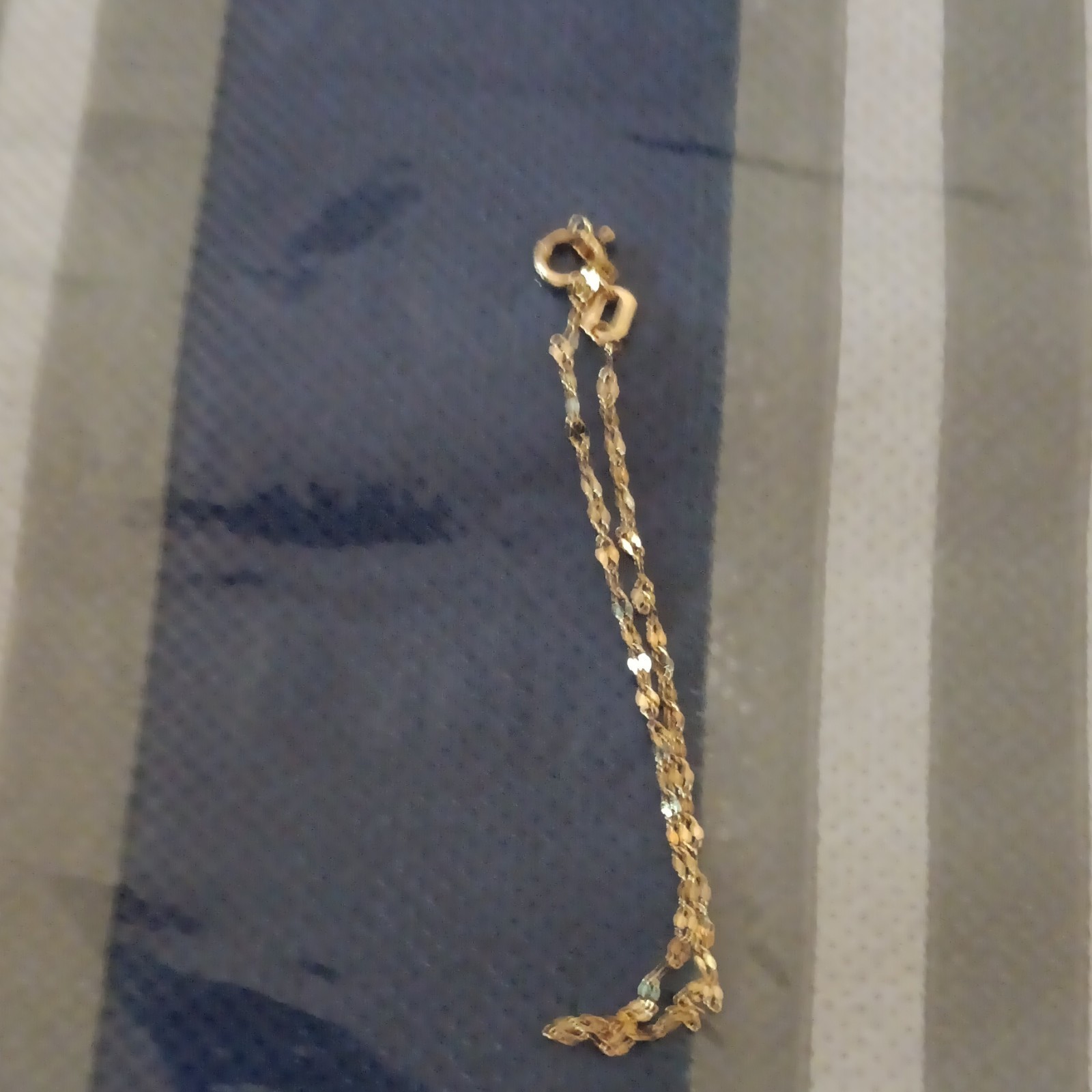 10k Yellow Gold Figaro Chain Spring Ring 6 Inch No Stone