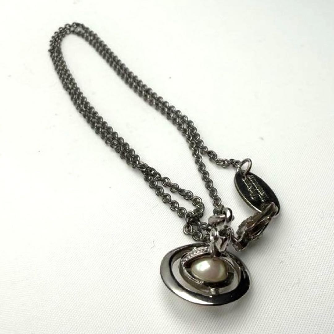 Vivienne Westwood PETITE ORB Necklace with Guarantee Card