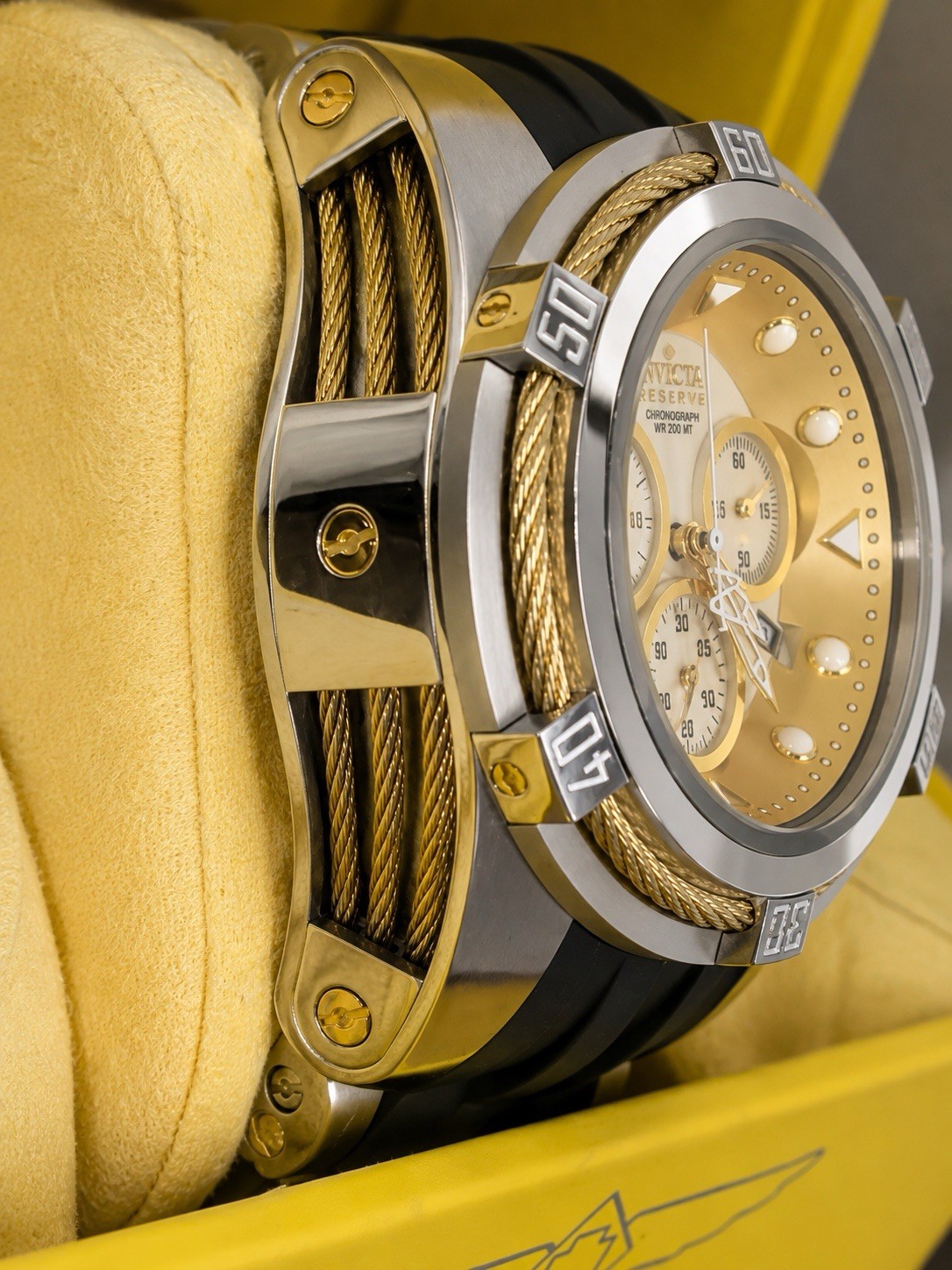 Invicta Reserve Bolt Zeus 0828 51mm MOP Chronograph Swiss
