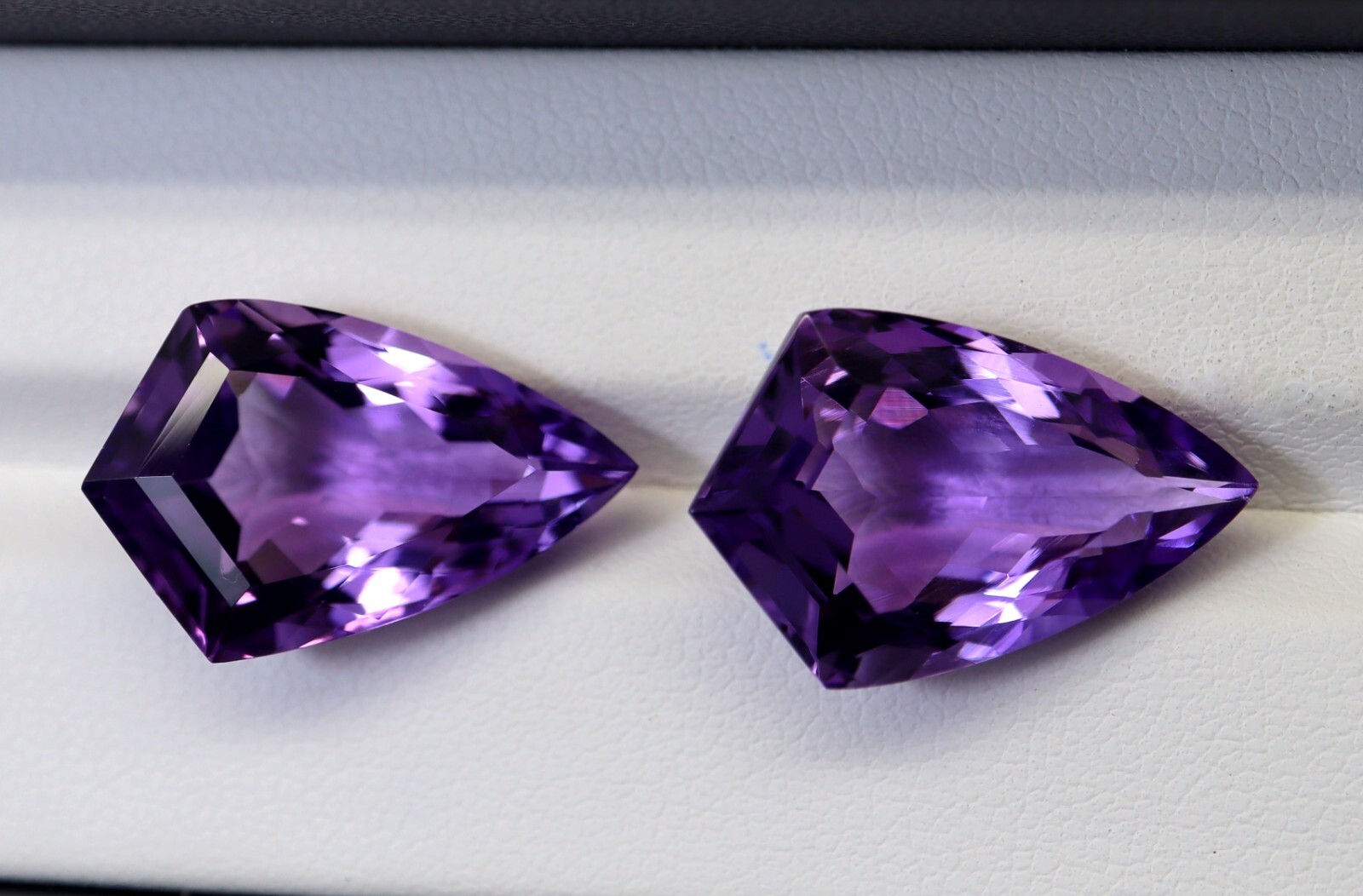 19.2×12.5 MM Natural Purple Blue Brazilian Amethyst Faceted Shield Shape Pair