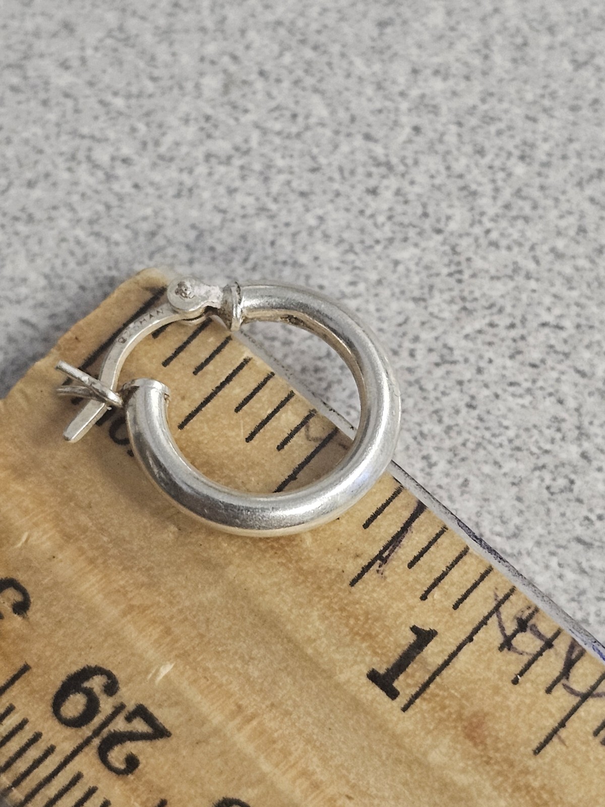 sterling silver 925 Tube hoop earrings 1.5cm Long India 1.27 grams