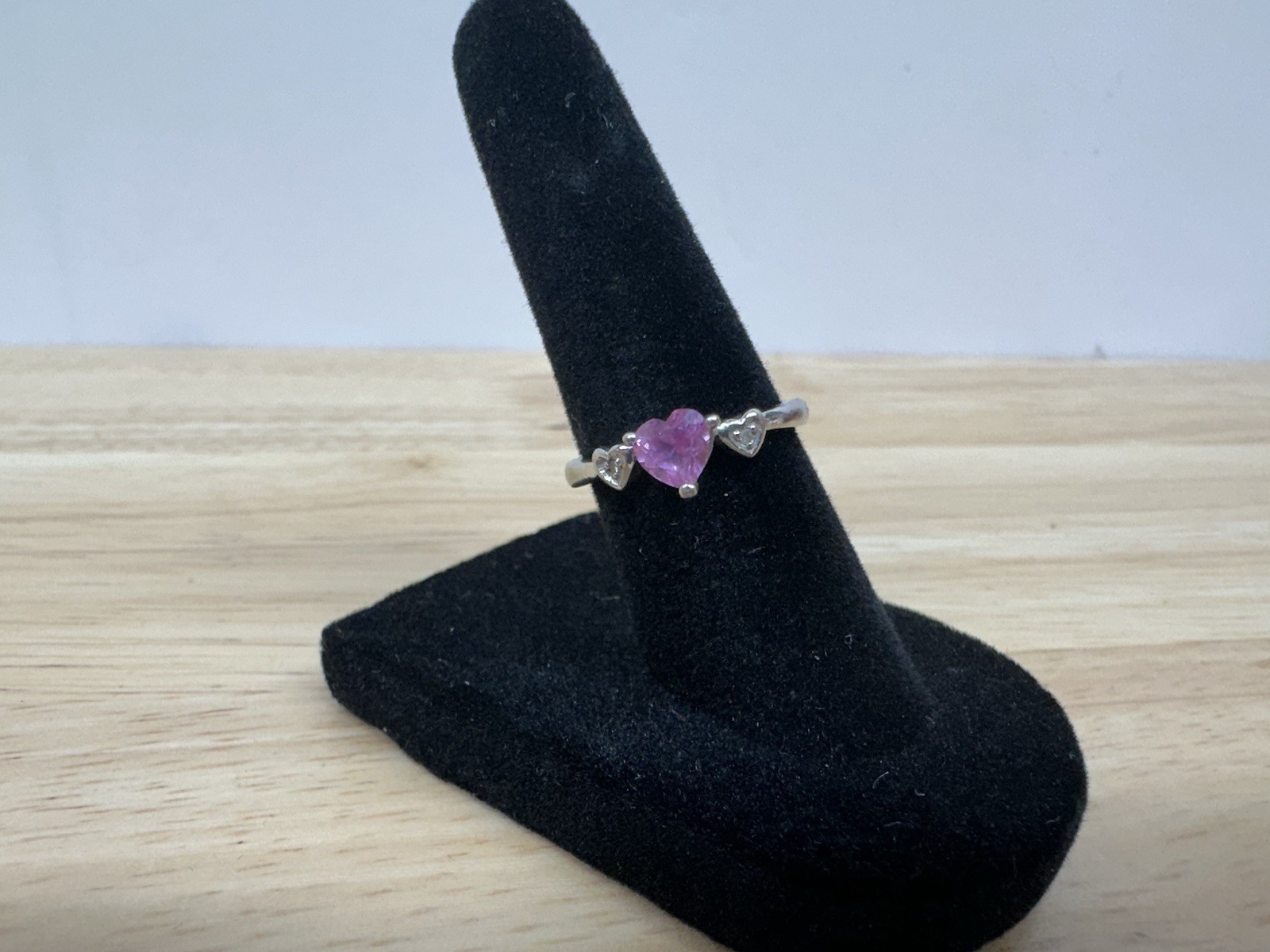 10k White Gold Pink Heart Sapphire Ring Size 6.25