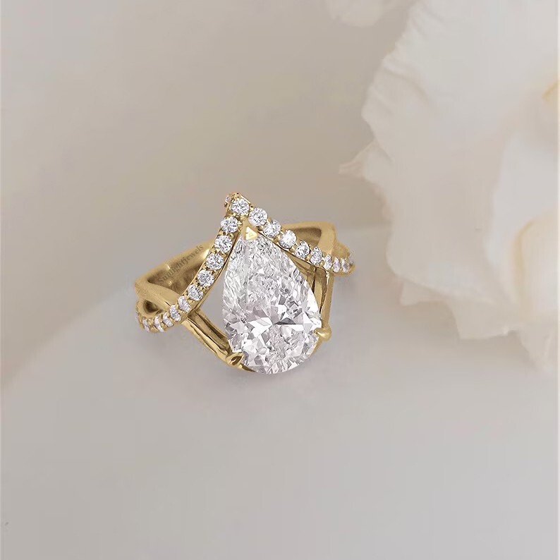 RARE 5.00 Ct White Treated Diamond Solitaire Ring In 925 Silver. Certified