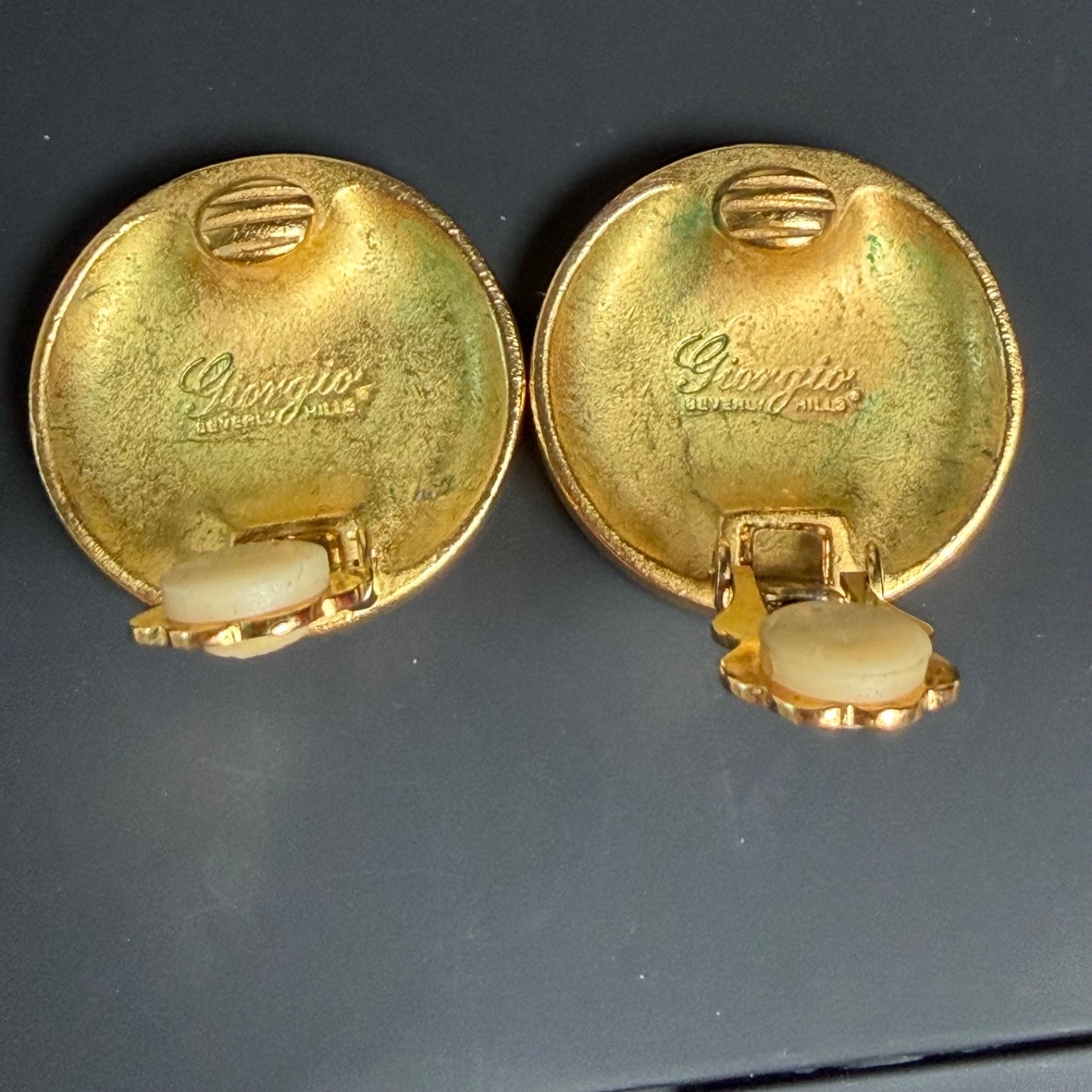 Vintage Giorgio Beverly Hills Gold Tone Crest Clip On Earrings 1″ Designer