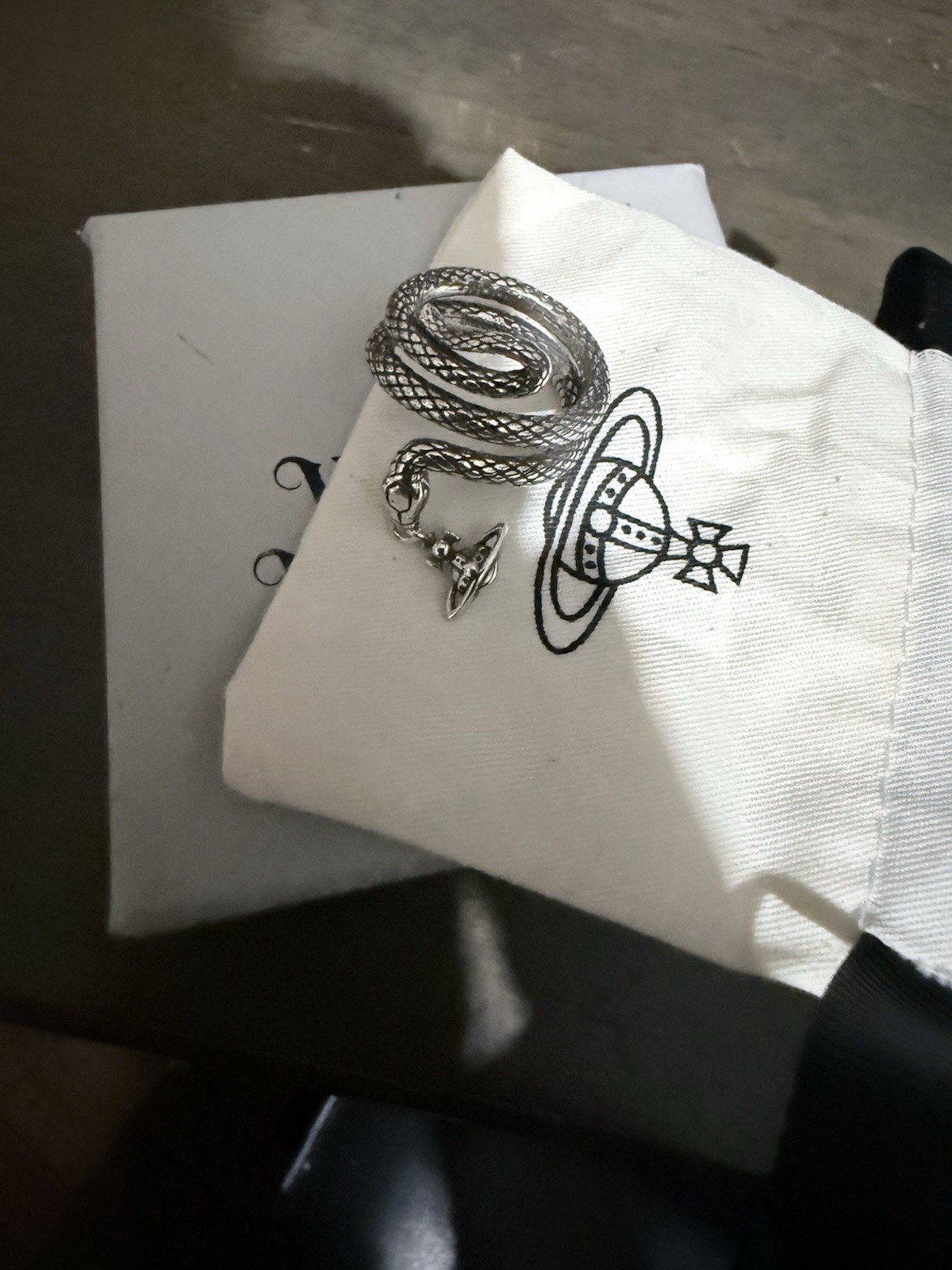 Vivenne Westwood Albany Women’s Snake Ring Silver Style Size US 6 Used W/Box