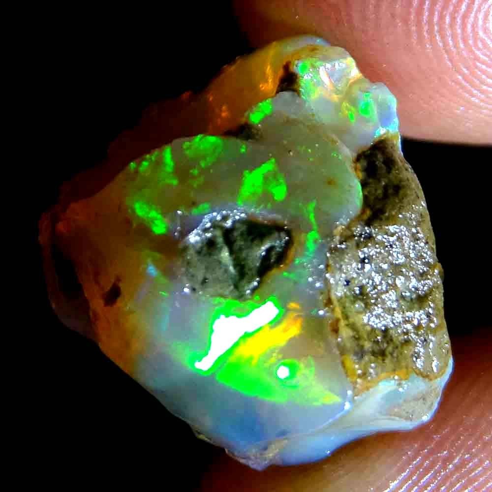 20.50 Cts. A+Natural Ethiopian Opal Rough. Multi Flash Fire Opal 15X20X15 MM