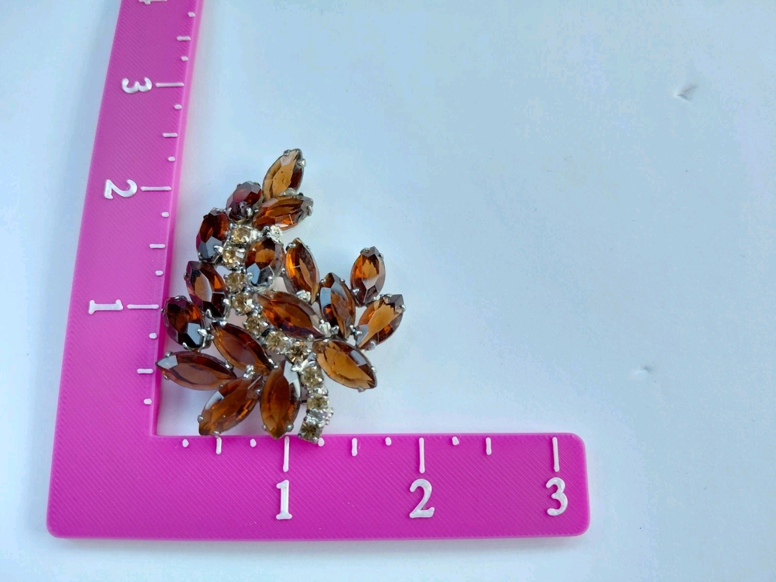 Vintage Juliana brooch pin Amber Color Glass Rhinestones Silver Tone Setting
