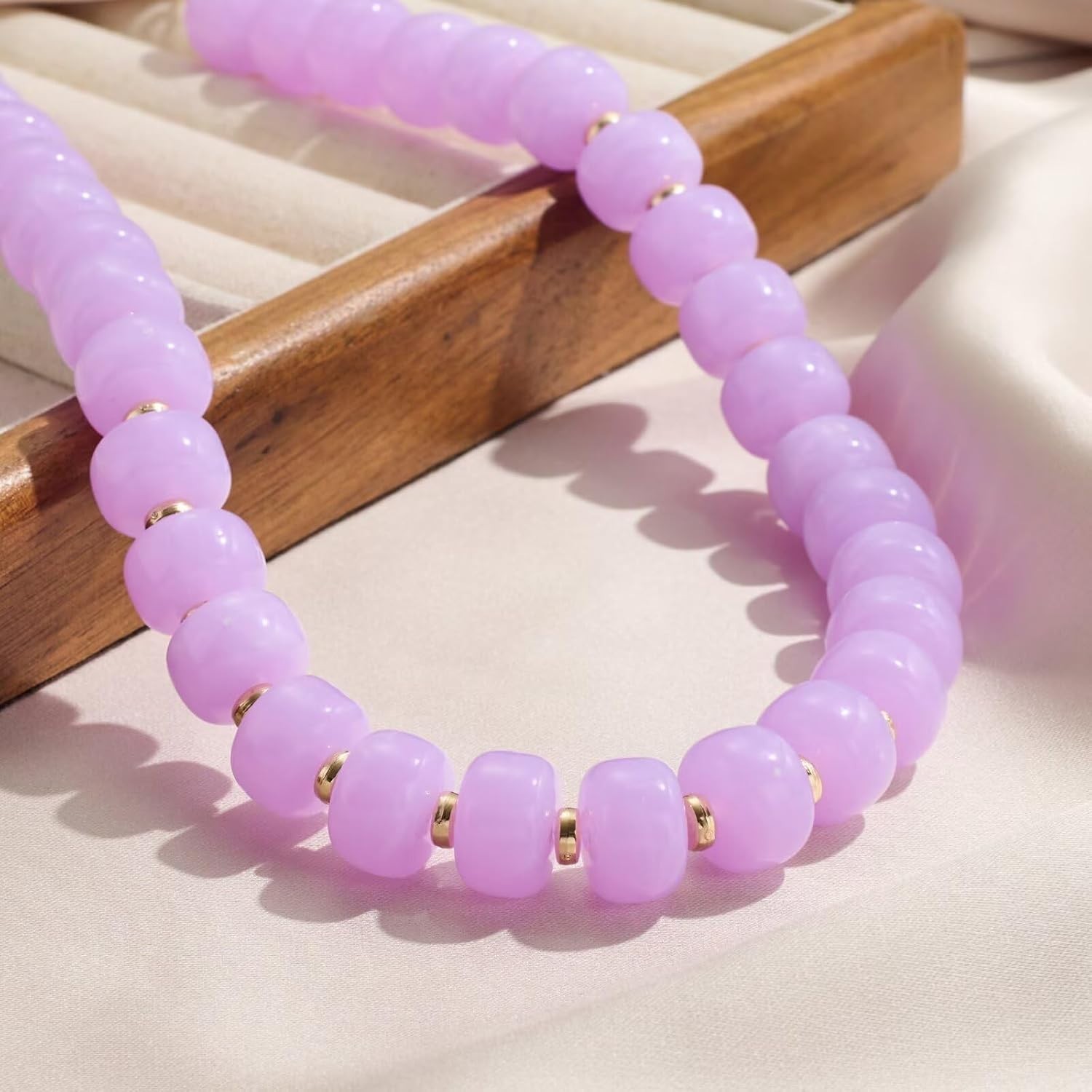 Elegant Lightweight Purple Resin Bead Necklace – Versatile for Every Occasion