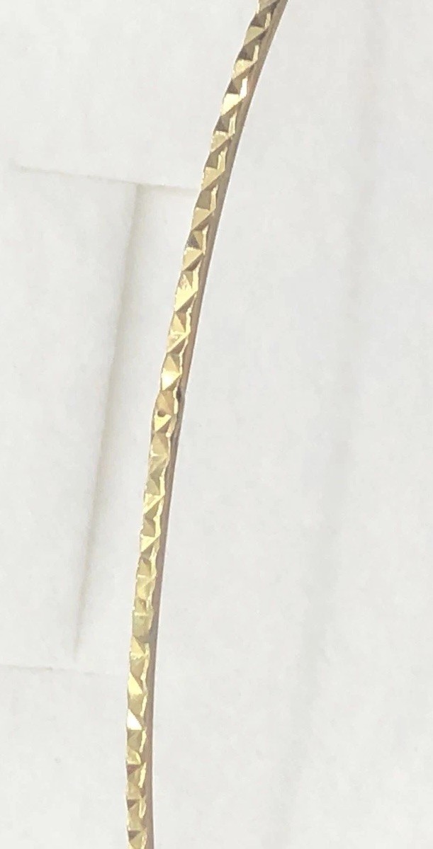 14KT YELLOW GOLD BANGLE BRACELET PYRAMID DESIGN 2.1g WIDTH 1mm WRIST SIZE 8”