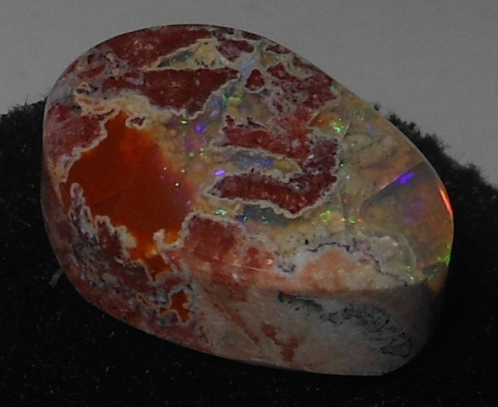 7.10Ct. Mexican Fire Opal Cabochon 15.8×11.4×5.9mm Earth-Mined Gemstone