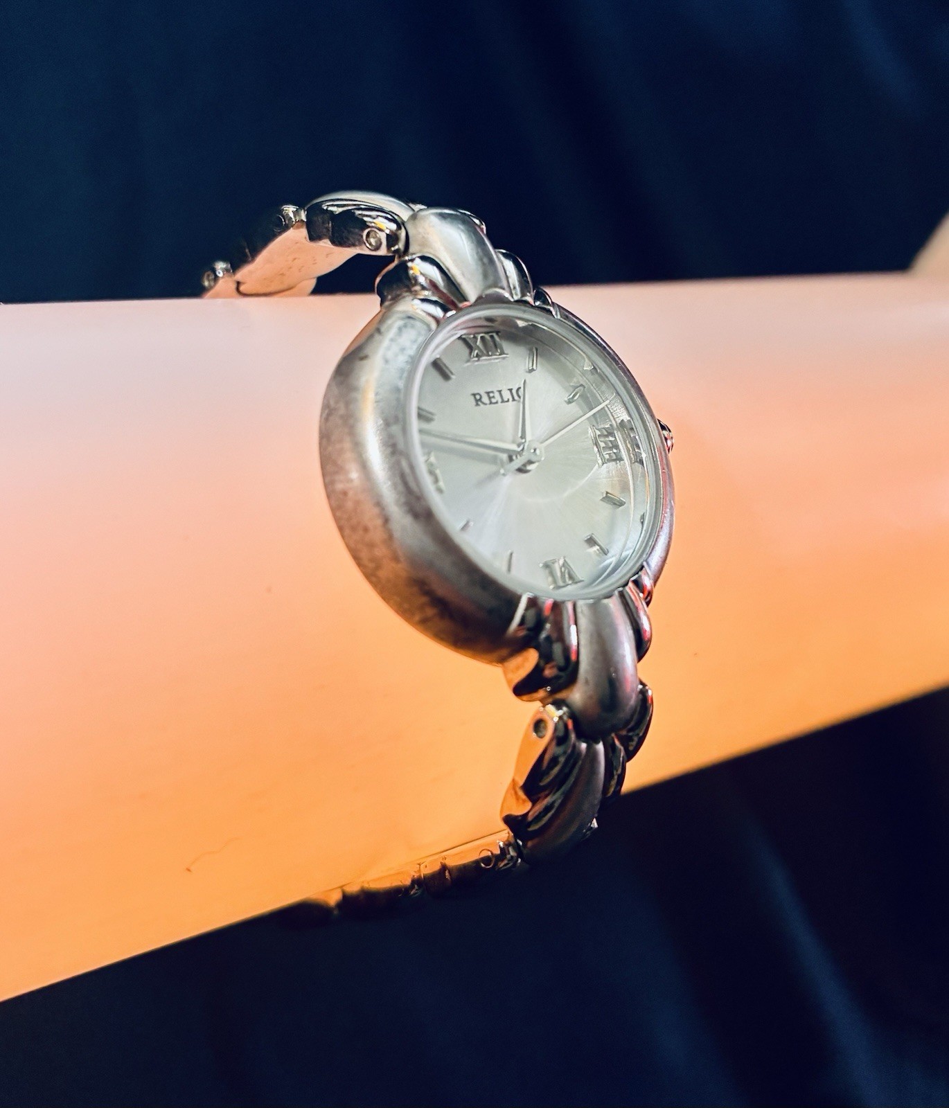 Vintage Relic Mini Watch for Ladies | Round Dial Silver-tone Watch, NEW BATTERY
