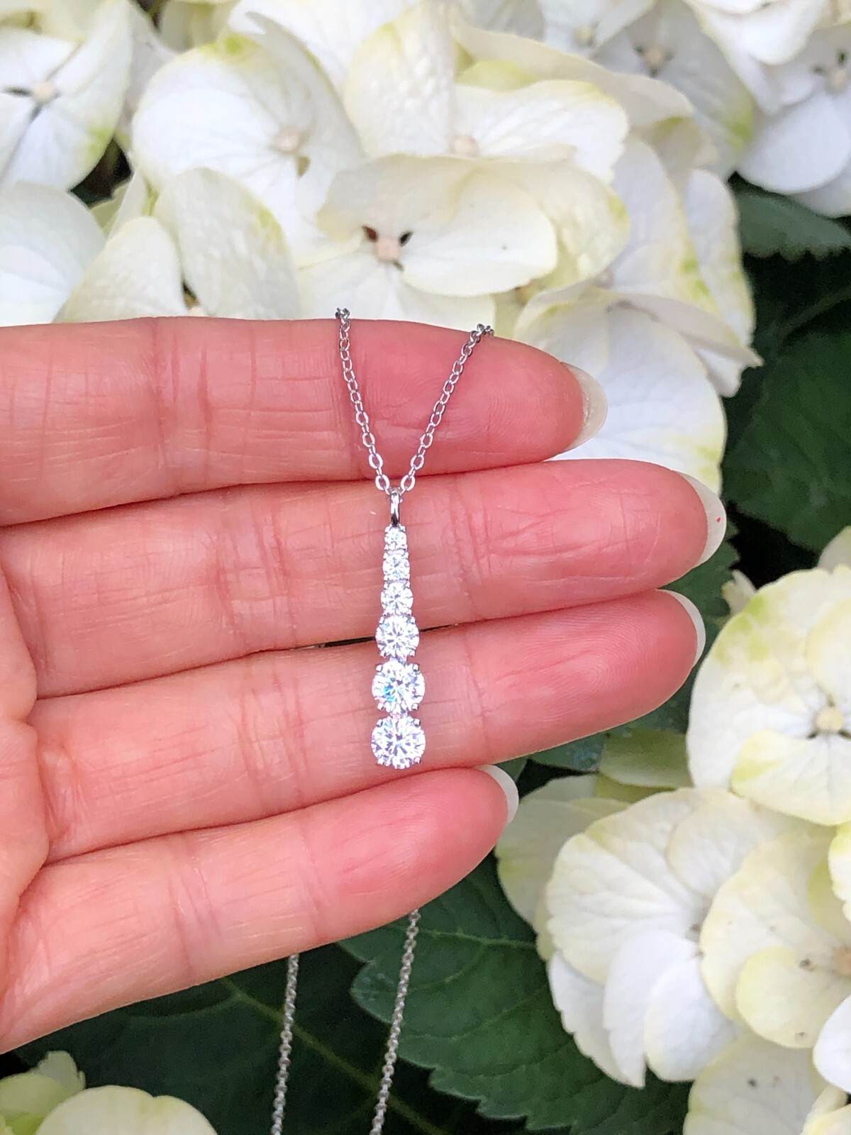 925 Sterling Silver Graduated CZ Bar Pendant Necklace Vertical 22.5mm 18″ Women