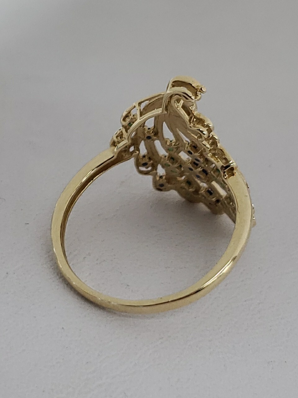 Solid 14k yellow gold peacock Ring Size 5 6 7 8 9 green blue