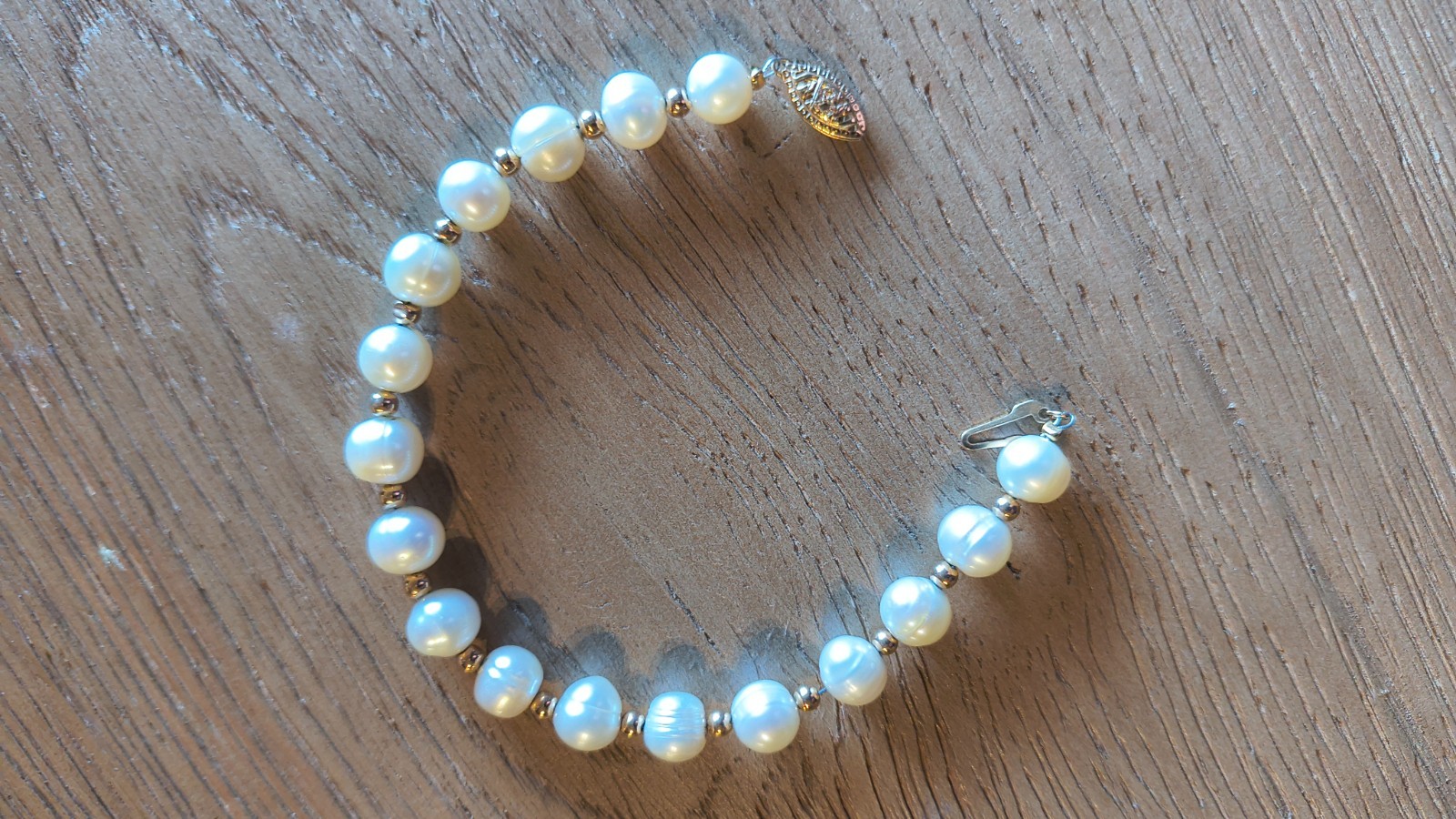 Murata Cultured Pearl 16 inch Choker Necklace & Bracelet Set