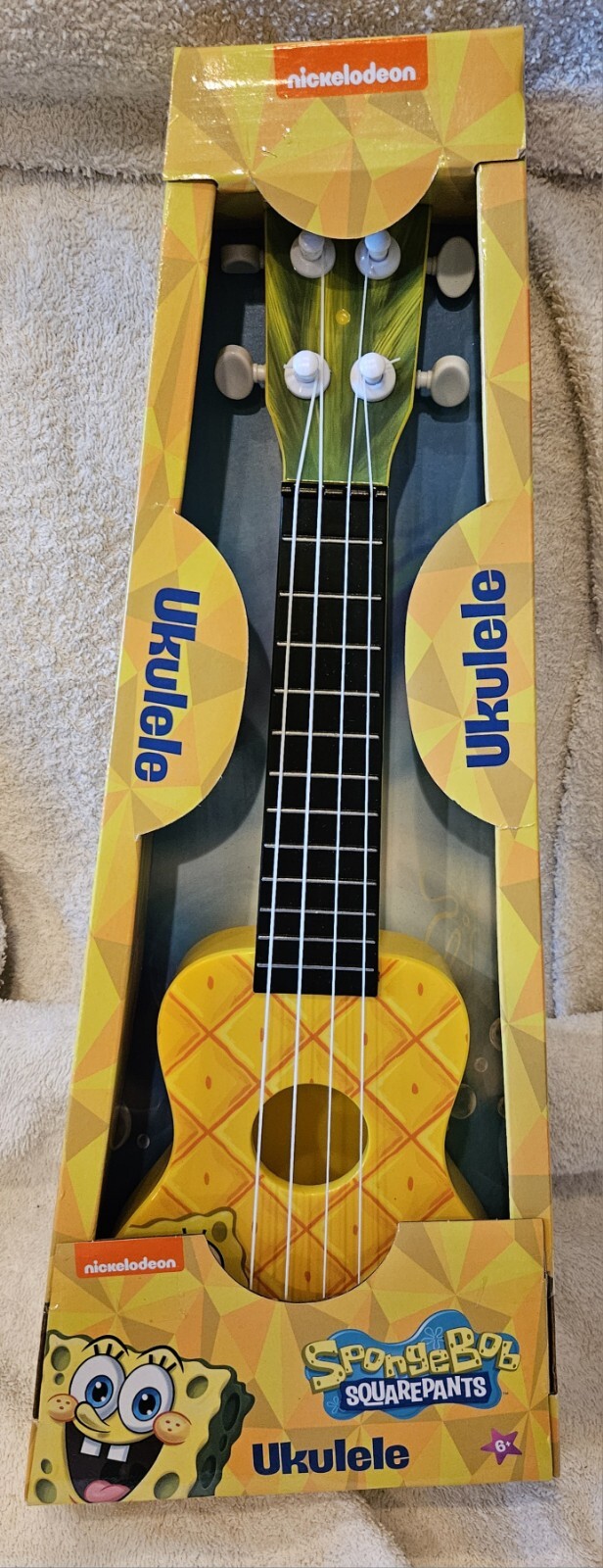 SPONGEBOB SquarePants & FRIENDS UKULELE -INSTRUMENT Nickelodeon PINEAPPLE YELLOW