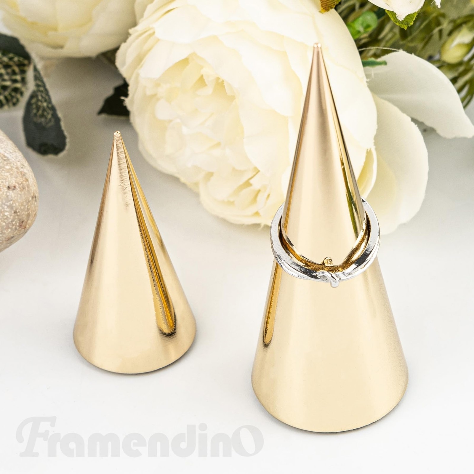 Framendino, 4 Pack 2 Sizes Metal Ring Holder Cone Shape Display Stand for Jew…