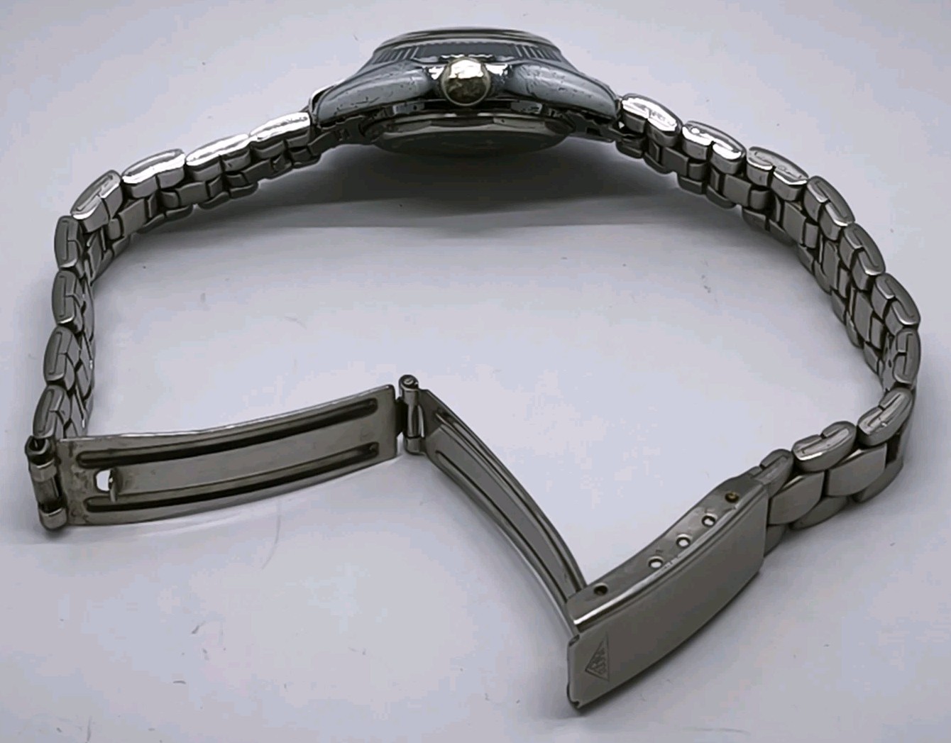 Vtg 1970s Dogma Deluxe Automatic Steel Bracelet 22mm Ladies Watch Cal ETA 2551