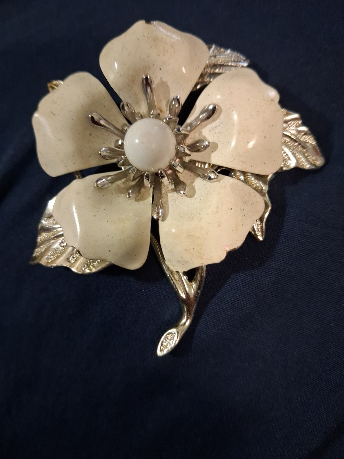SARAH COVENTRY Vintge BOOK PIECE Summer Magic White Flower Brooch 1950/60 Silver