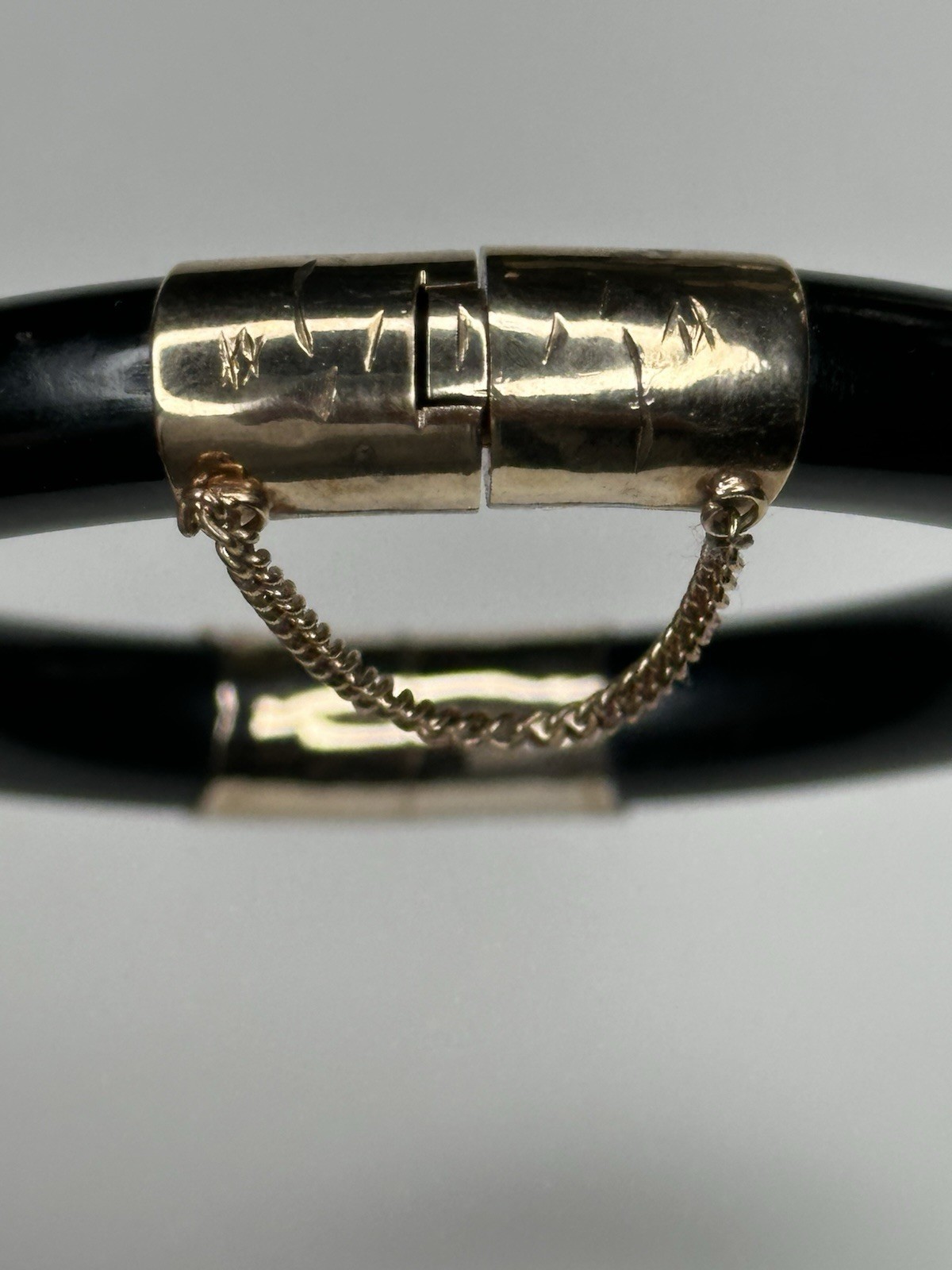 Vintage Black Jade or Onyx Hinged Gold Tone Bangle Bracelet w/ Push Lock /Chain