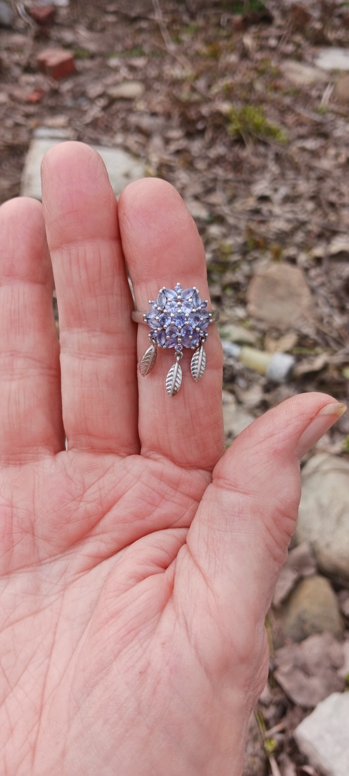 Tanazanite Dream Catcher Ring SZ8. In Rhodium Over Sterling Silver 1.90ctw