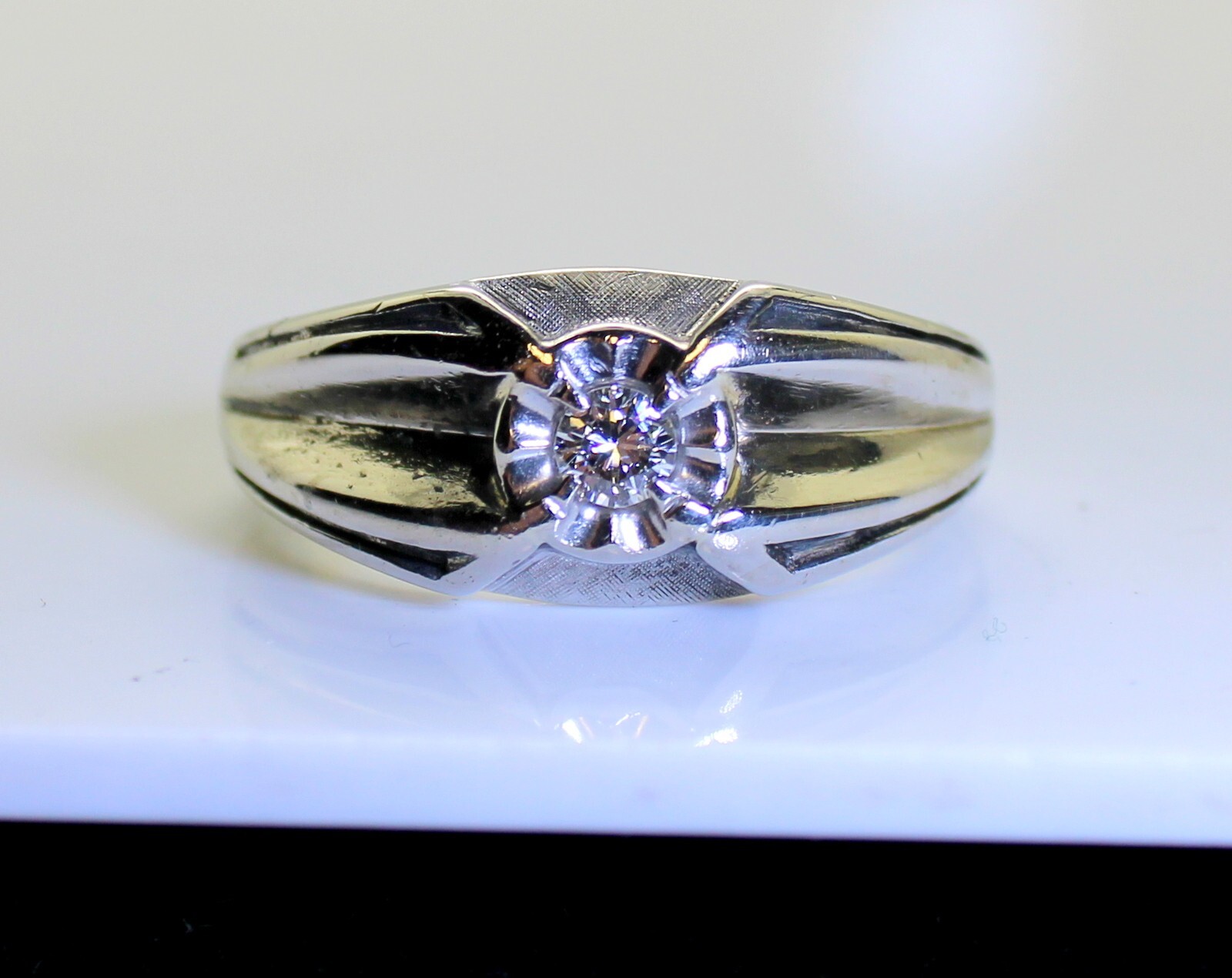 Nice Heavy Men’s 10K White Gold .15 Ct Solitaire Diamond Ring, Size 11, 9.2Grams