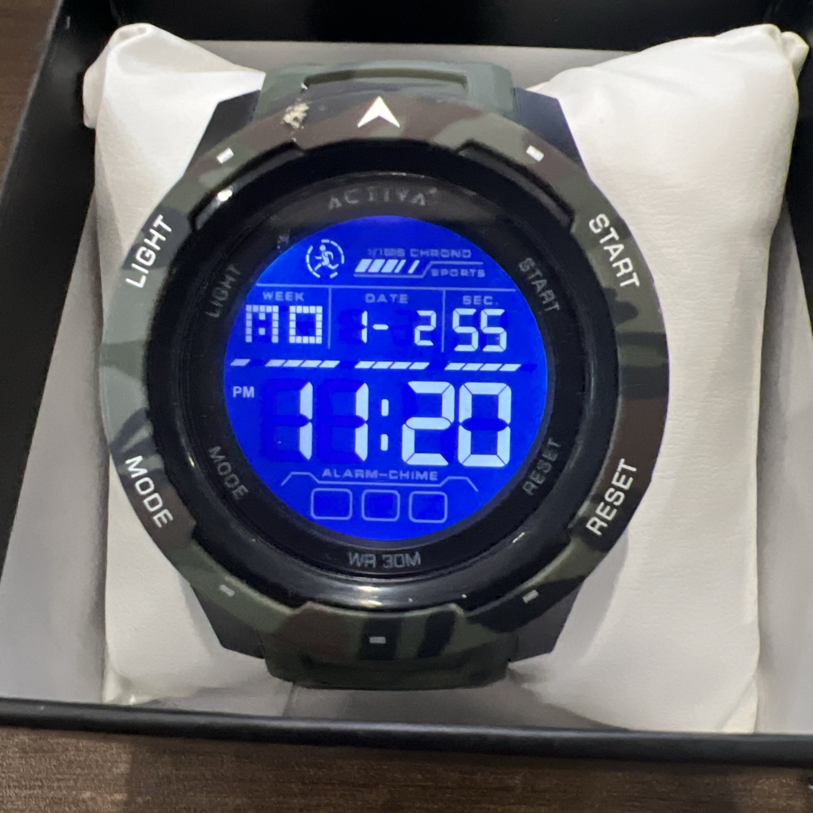 Activa X Terrian Invicta Digital 45mm Camouflage Green (ACW8105MC-001) NWT 😎