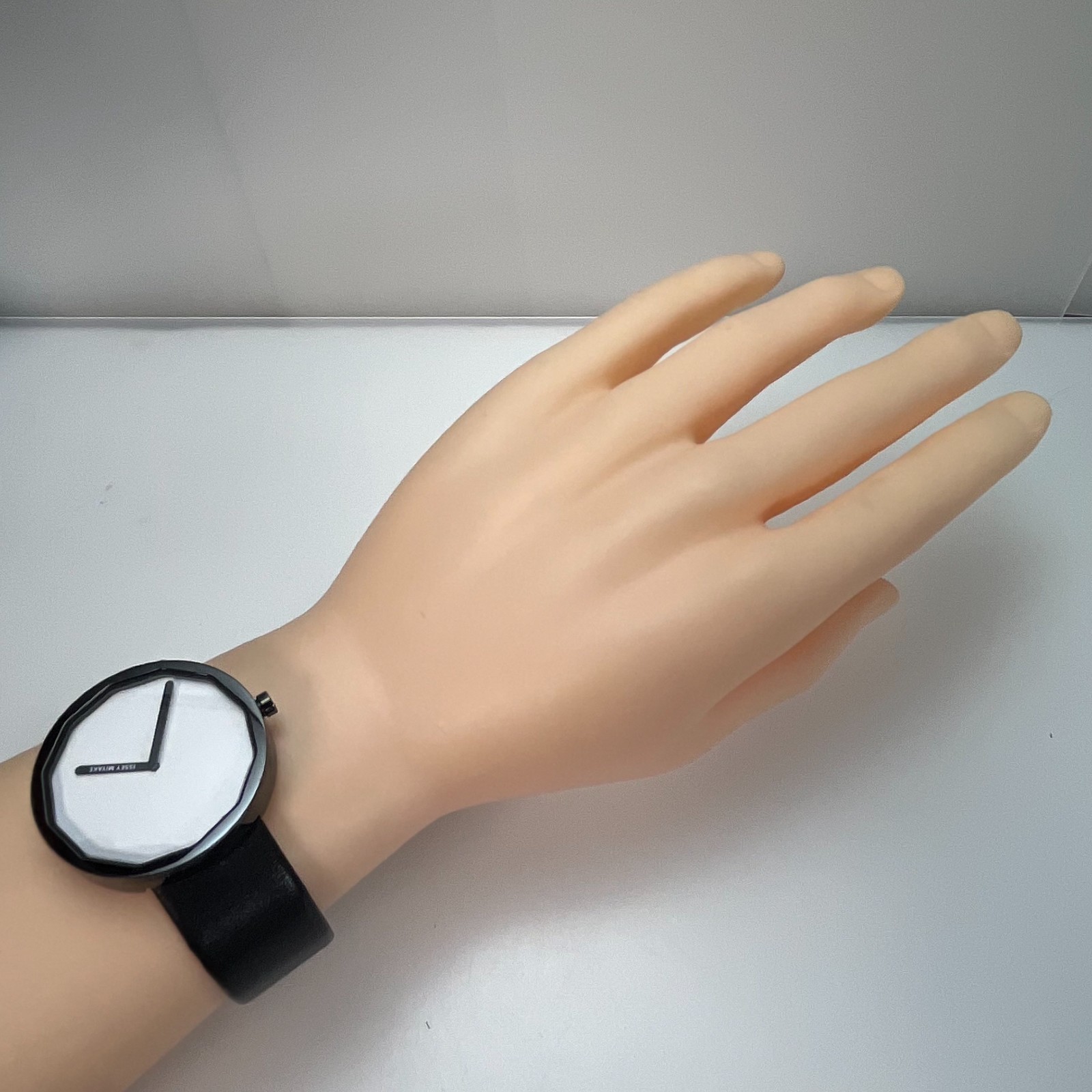 Seiko ISSEY MIYAKE TWELVE Unisex Qz Watch by NAOTO FUKASAWA JAPAN w/Box #203B