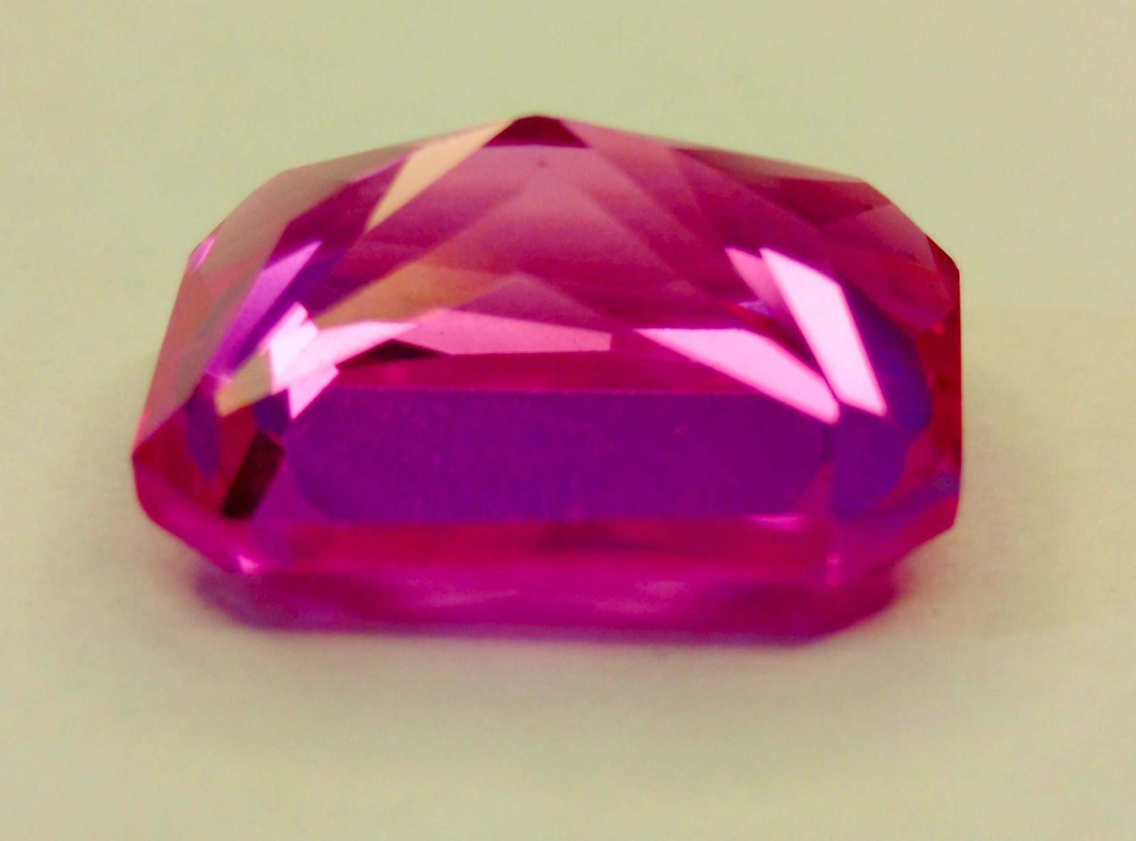 Certified Pink 18-20 Ct Sapphire Natural VVS Emerald Cut Loose Gemstone RK269