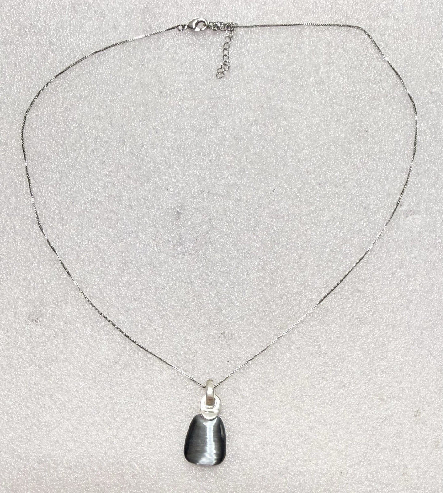 CAROLEE Silver Tone & Black Moonstone 1.25” Pendant 18-20” Box Chain Necklace