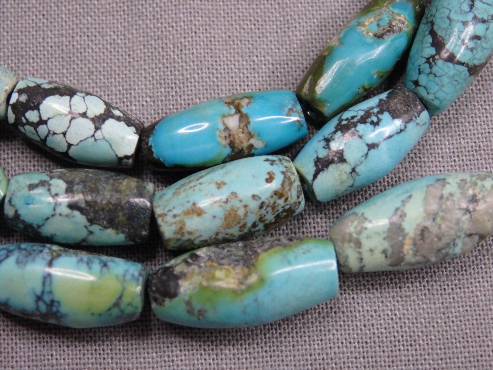 Vintage HUBEI TURQUOISE 12-16mm Long Rice Beads 15.5″ strand 150cts