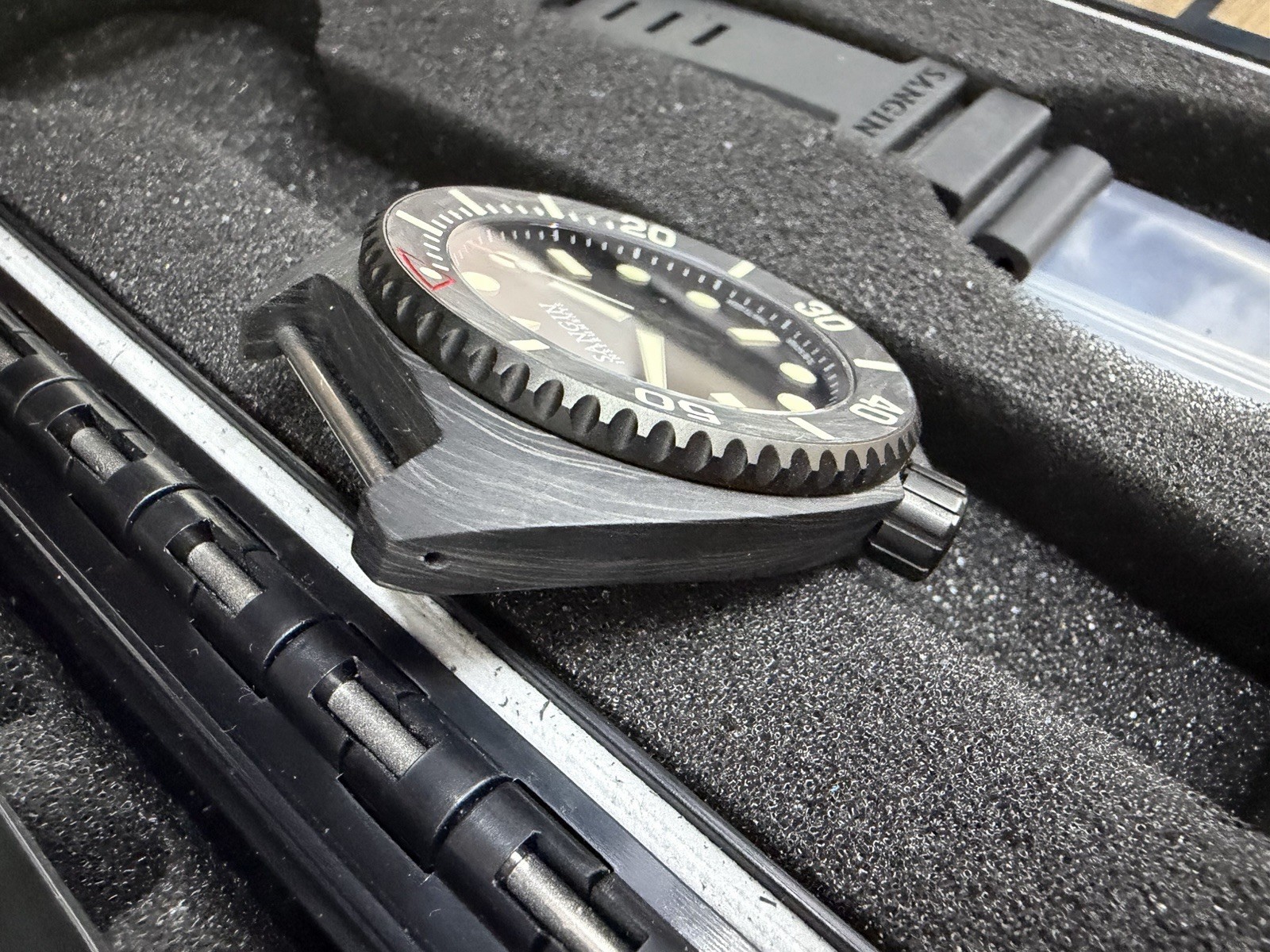Sangin Instruments Titan x Spiritus Systems Watch Carbon Fiber MINT