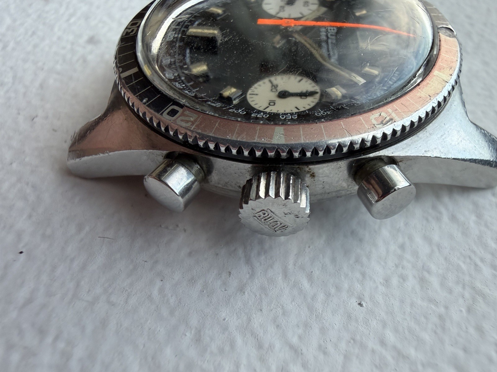 Vintage Bulova 666 Chronograph Valjoux 7733 Devil Diver Pepsi Bezel