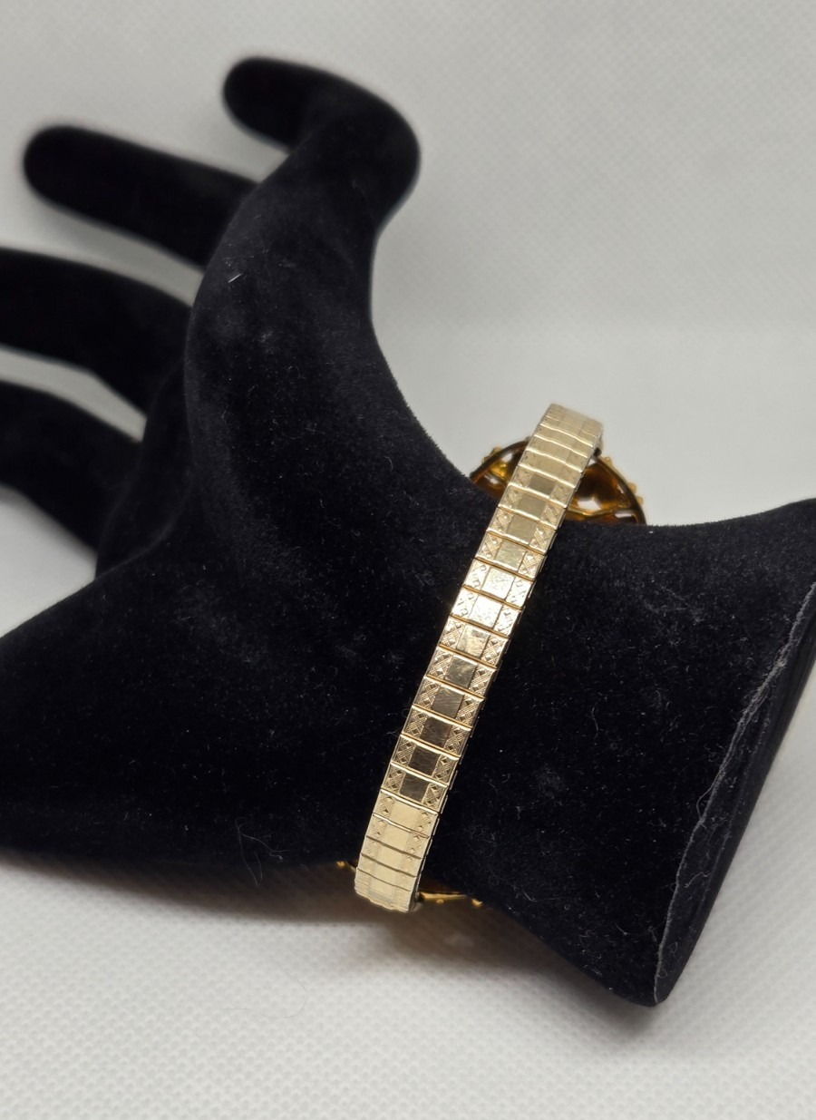 Landstrom’s Black Hills Gold 10K Bracelet