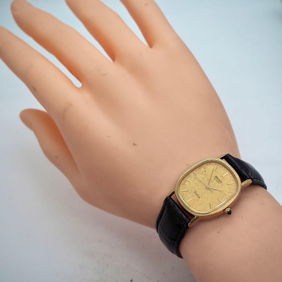 13 Operational SEIKO Watch DOLCE Gold Oval Men’s 1981