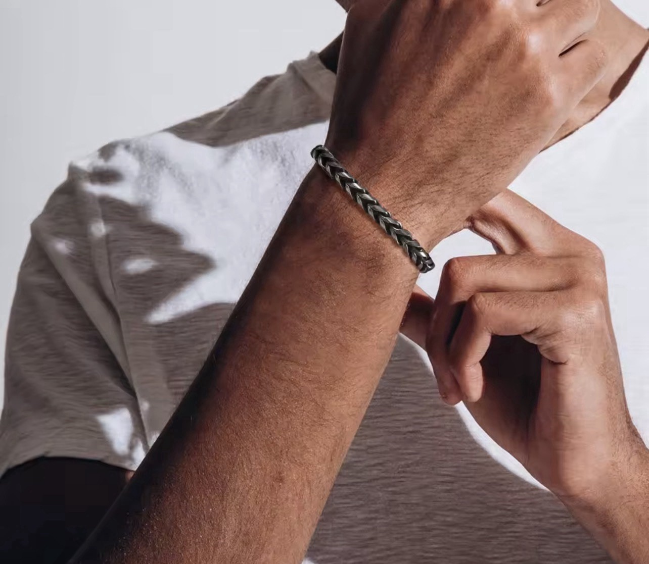 Men’s vintage stainless steel bracelet, double-layer round curved chain bracelet