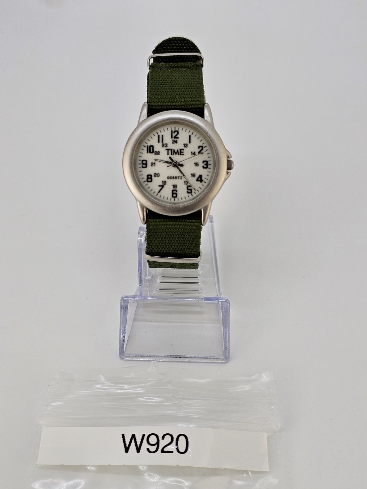 Women’s Field Watch 34MM Gray Dial New Nylon Army Green Band NEW Battery READ