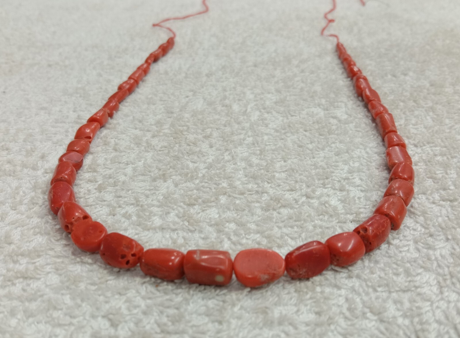 16″INCHES 100%Natural Italian Coral Smooth Oval Beads,AA quality,Size 4x10MM ,