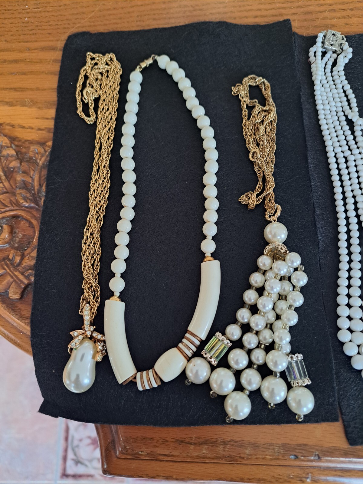 Necklaces Vintage Mixed Lot Costume 45 Varies Design & Styles Gold & Silver Tone