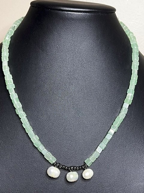 B6658 Artisan Green Jadeite Cube Bead Freshwater Pearl Choker Necklace 17-18″