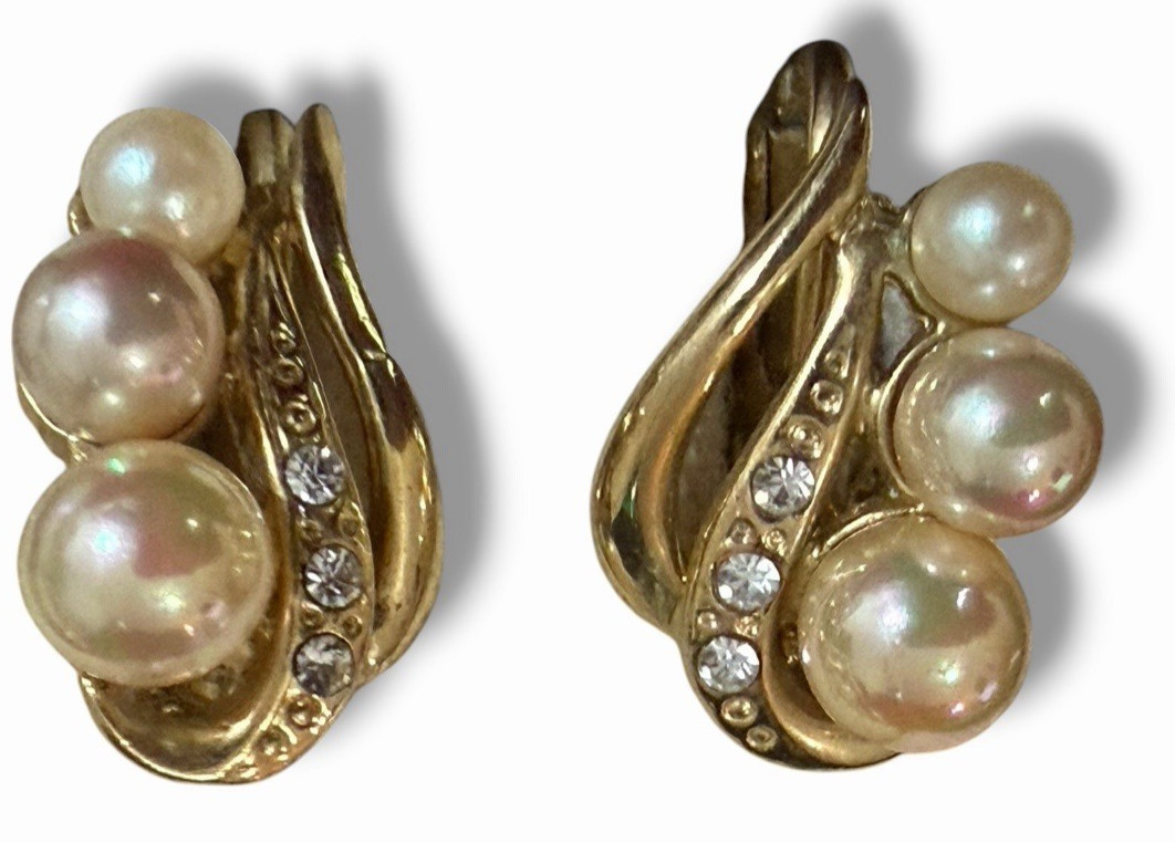 Vintage SCREWBACK EARRING Mixed Lot 8 Pair Textured Gold Enamel Faux Pearl +