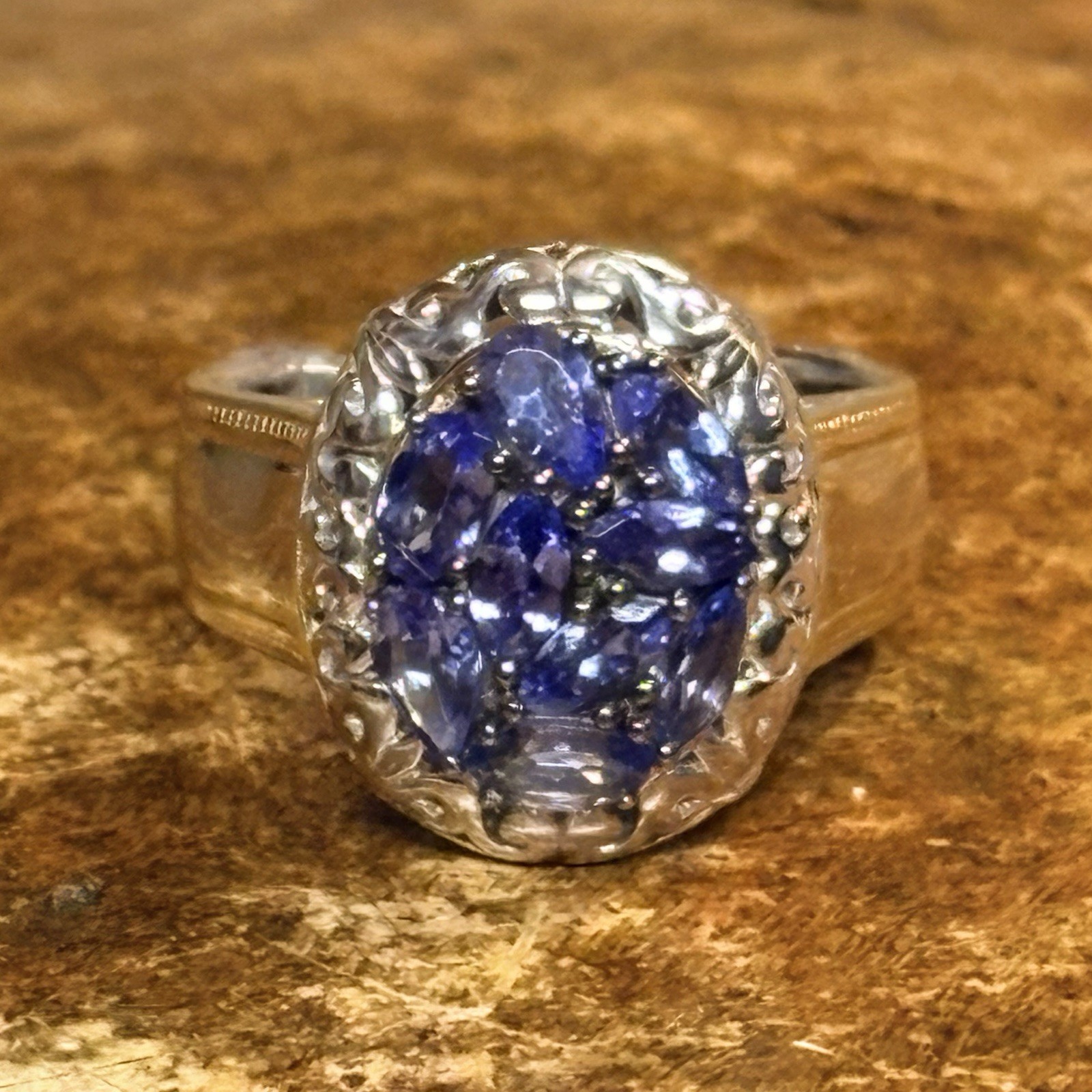 Gems En Vogue Ring Size 9 Sterling Silver Two Tone w/ Tanzanite Cluster