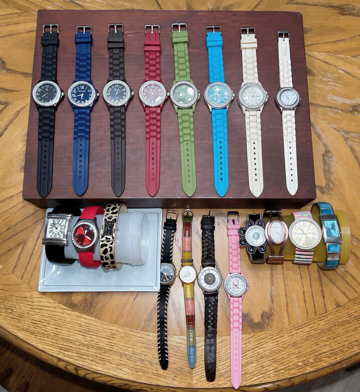 Watches – Lot Of 19