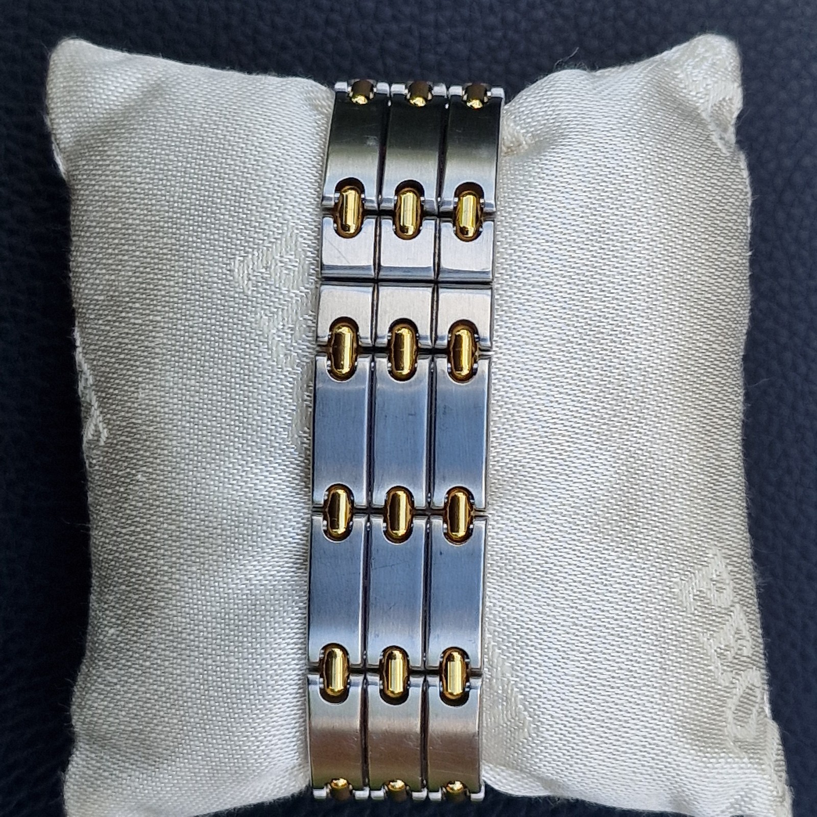 Gents EMILE PEQUIGNET Morea Date & Day Quartz watch, Box and papers, 33mm.