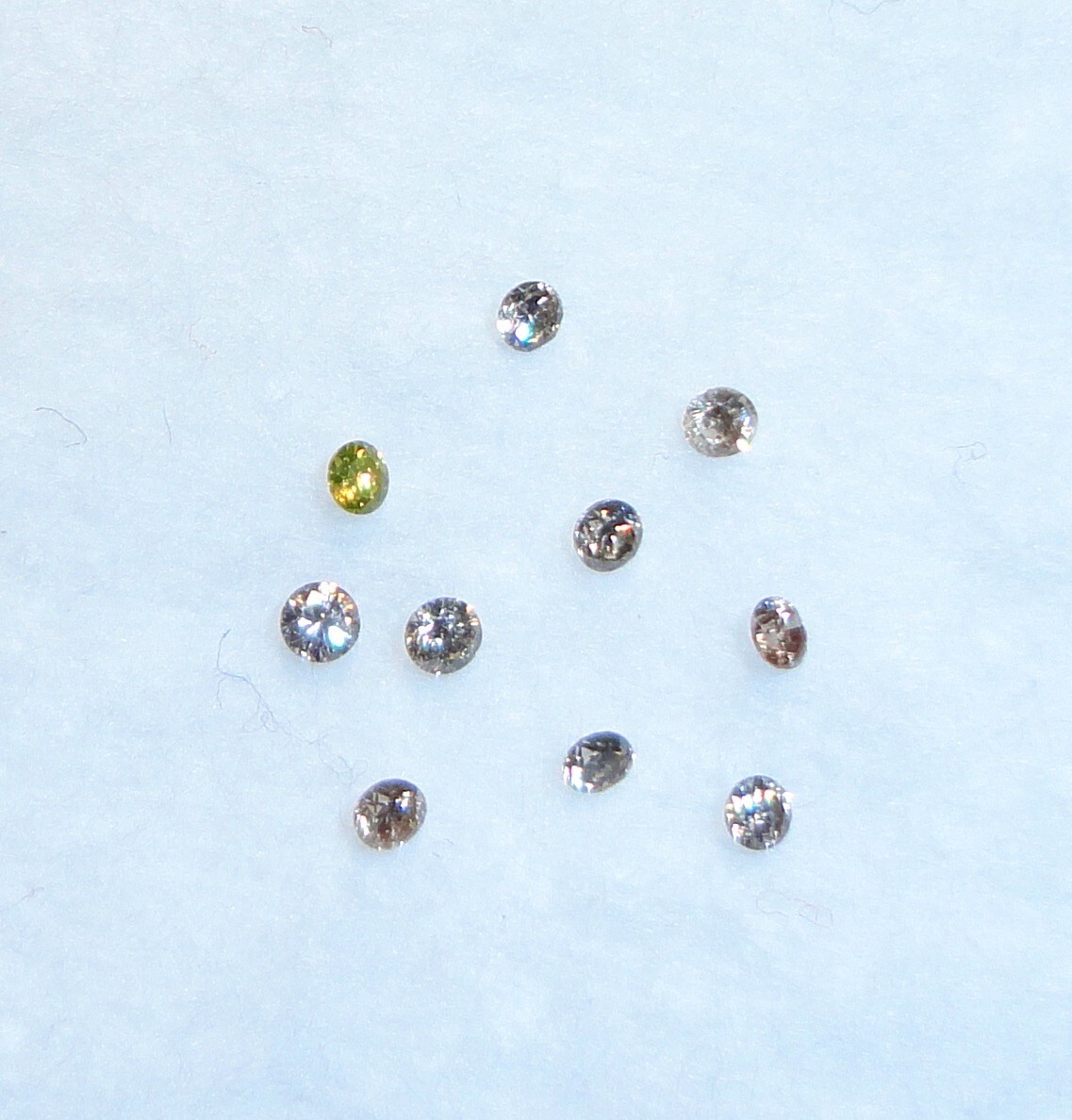 0.18 Carat 10 Pcs 1.5-1.6 mm Natural Champagne Diamonds SI1-SI2, Very sparkly