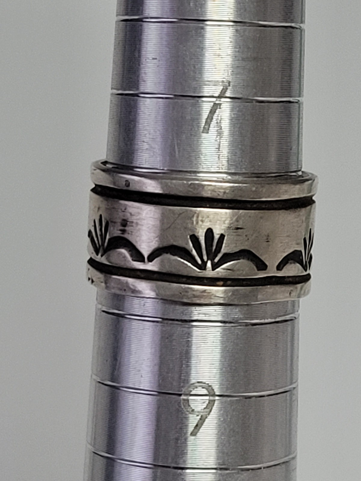 Navajo Rick Enriquez size 8 – handmade – stamped/signed -SS925