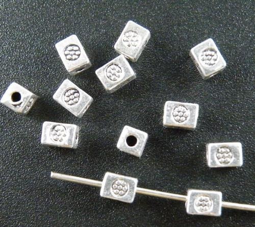 700pcs Tibetan Silver Little Cube Spacer Beads 4.5×3.5x3mm 1659