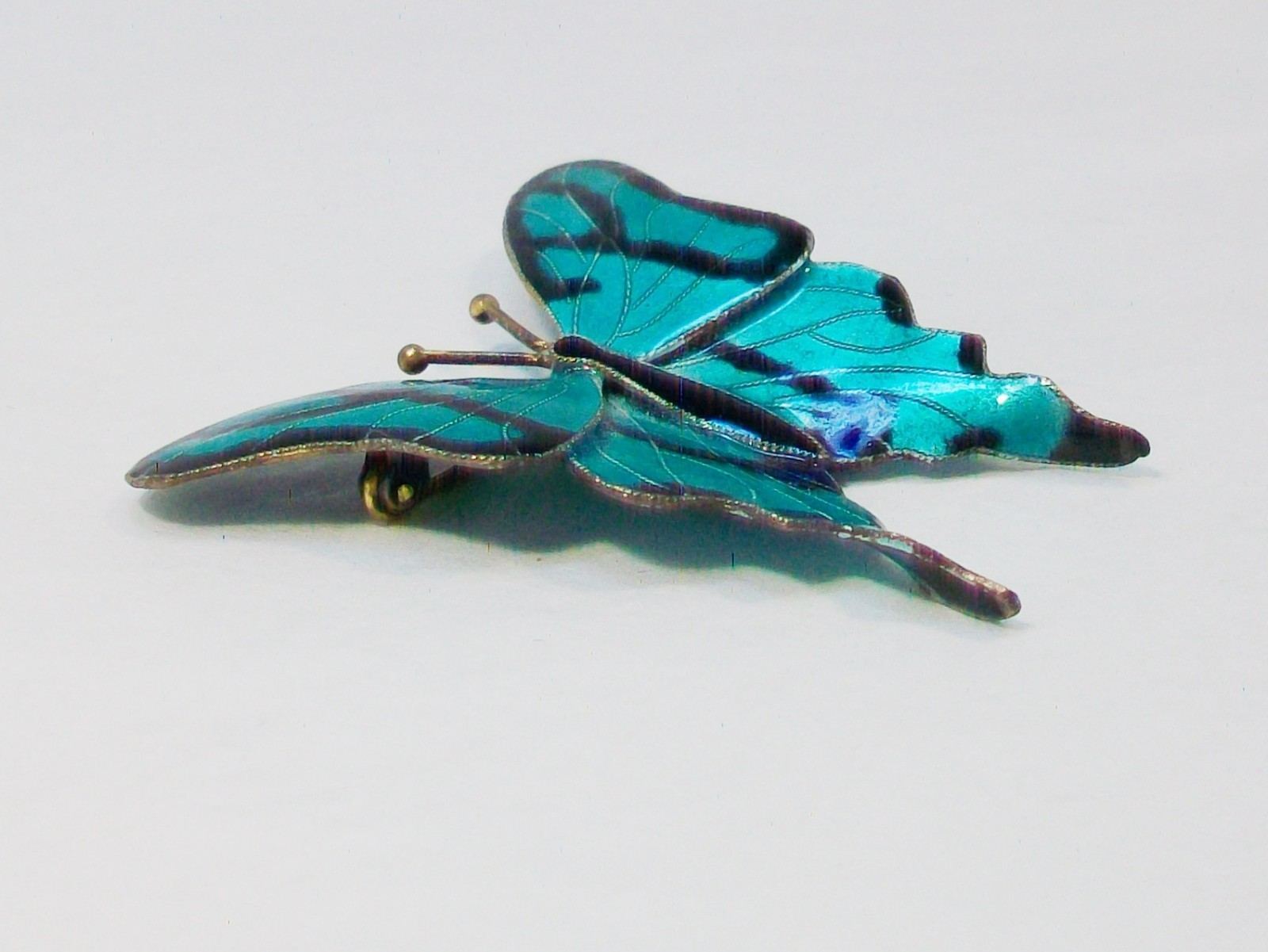 Vintage CHINESE EXPORT Cloisonne Enamel BUTTERFLY Figural Silver Pin Brooch